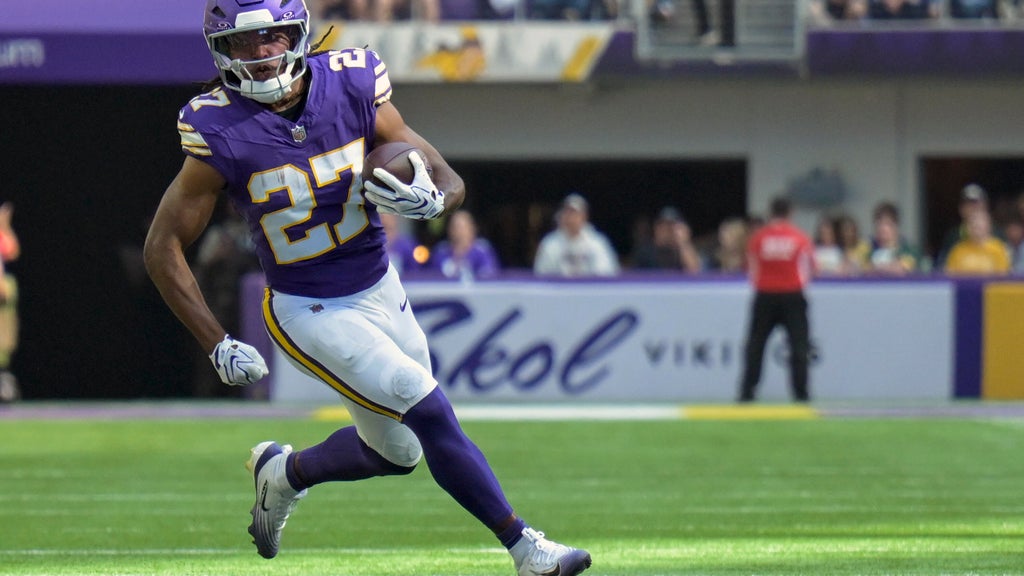 Vikings return RB Jordan Mason from injured reserve after broken thumb kept him out last 4 games — WCCO / CBS Minnesota, Maplewood Sports news
