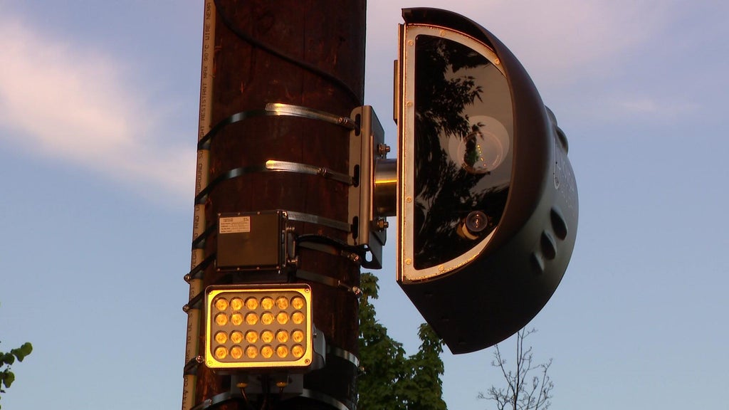 Do speed cameras make drivers slow down? — WCCO / CBS Minnesota, Maplewood Technology news