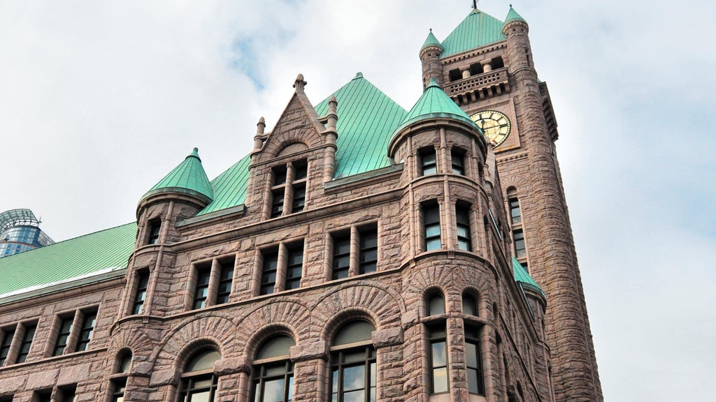 Minneapolis council votes 9-4 to eliminate safety office; Mayor Frey meeting with council members — Maplewood Government news