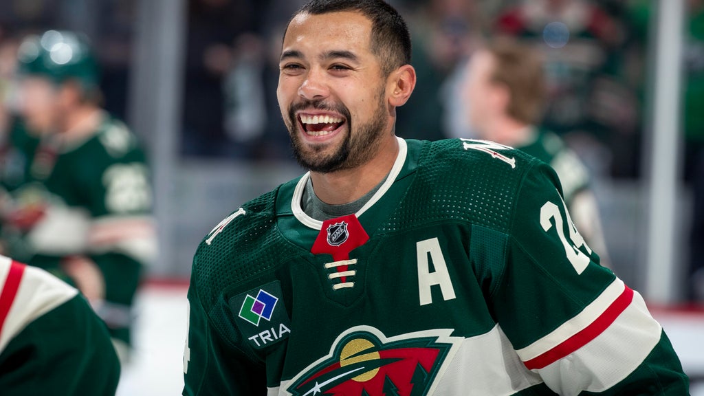 Defenseman Mathew Dumba retiring after 13 NHL seasons with 5 different teams — WCCO / CBS Minnesota, Maplewood Sports news