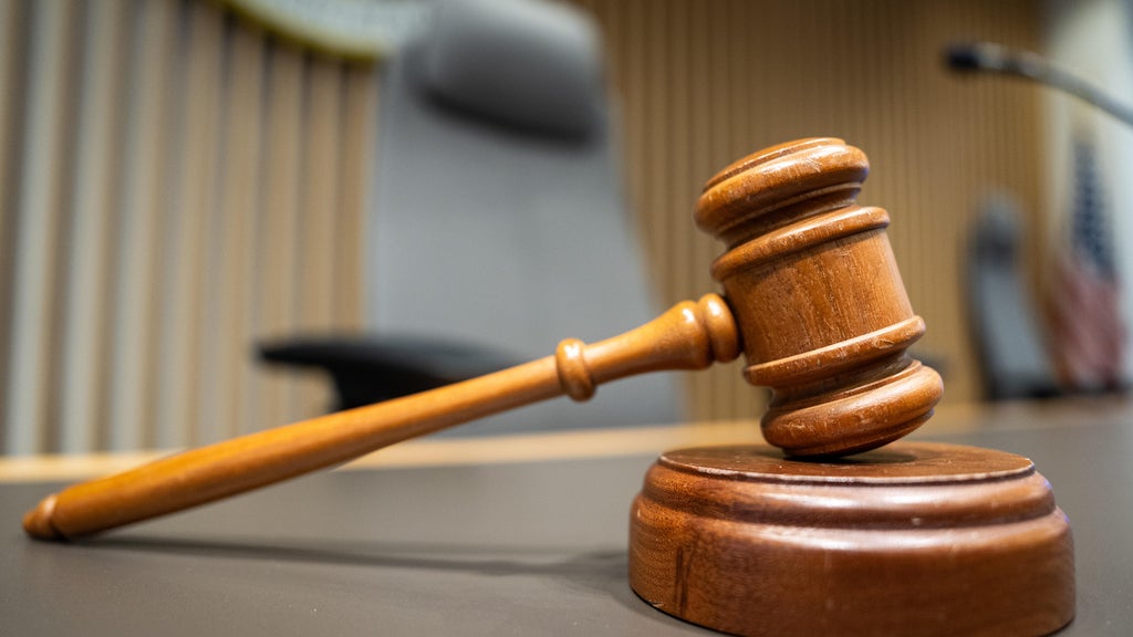 Bloomington man who sexually assaulted 16-year-old girl sentenced to 4 years in prison — WCCO / CBS Minnesota, Maplewood Health news