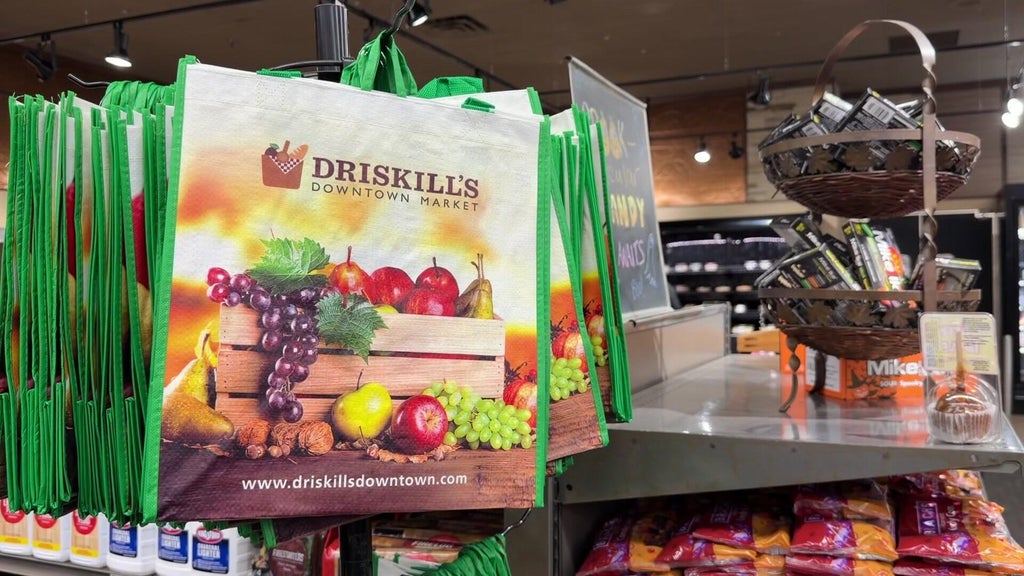 Hopkins grocery store seeks community support amid sales struggles — WCCO / CBS Minnesota, Maplewood Government news