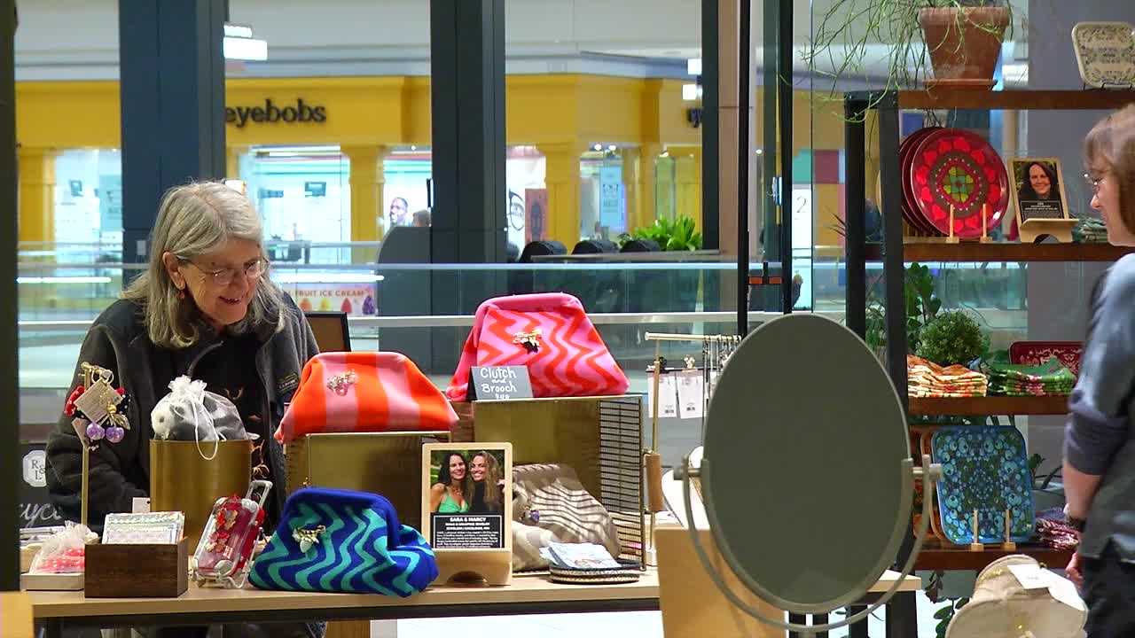 Minnesota businesses still hiring seasonal workers for holidays — KSTP 5, Maplewood Business news