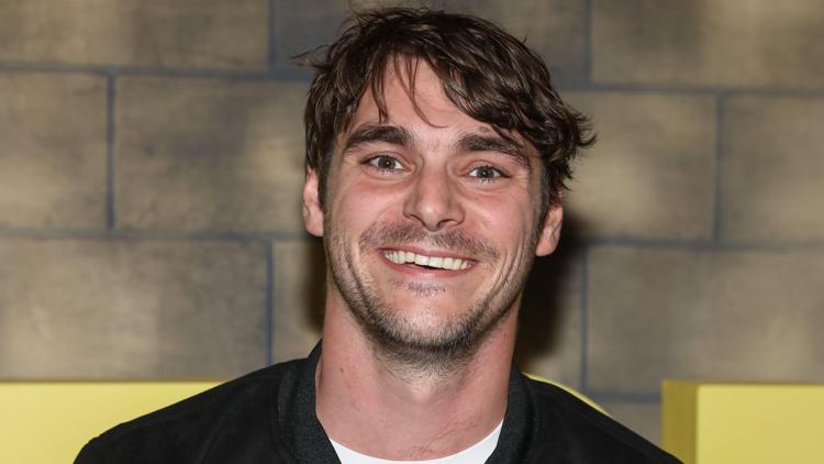 'Breaking Bad' actor RJ Mitte dies at 34, reports say — KARE 11 Entertainment, Maplewood Arts news