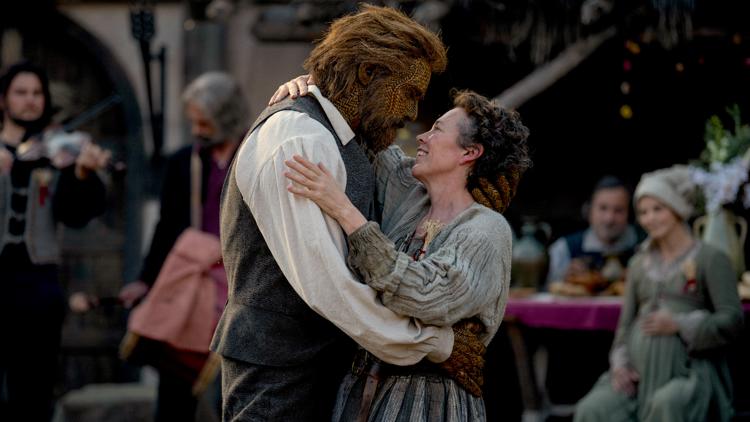 Oscar winner Olivia Colman, Emmy winner Alexander Skarsgård preview unconventional romance 'Wicker' — KARE 11 Entertainment, Maplewood Arts news