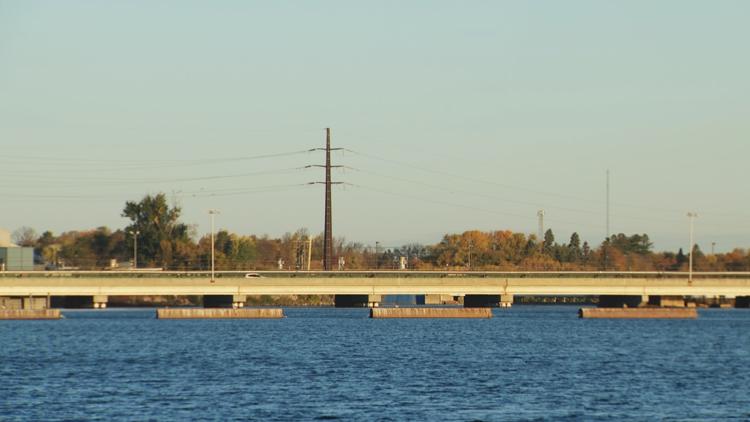 Border communities feel strain as U.S.-Canada trade war disrupts longtime friendship — Maplewood Community news