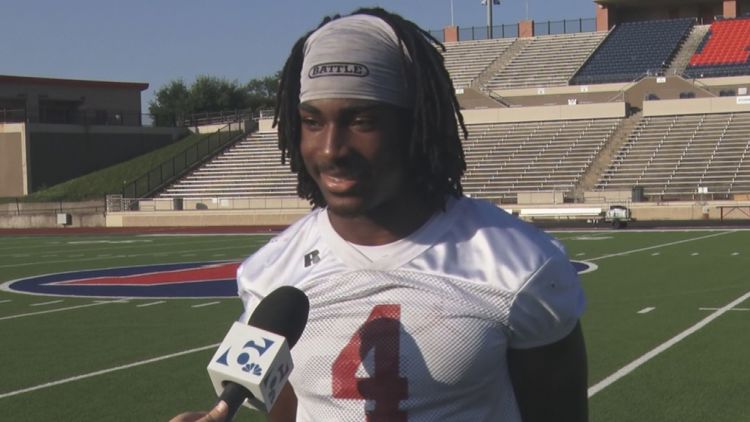 Midway's Lathan Whisenton sets school record for career rushing touchdowns — KCEN (Central Texas), Maplewood Schools news