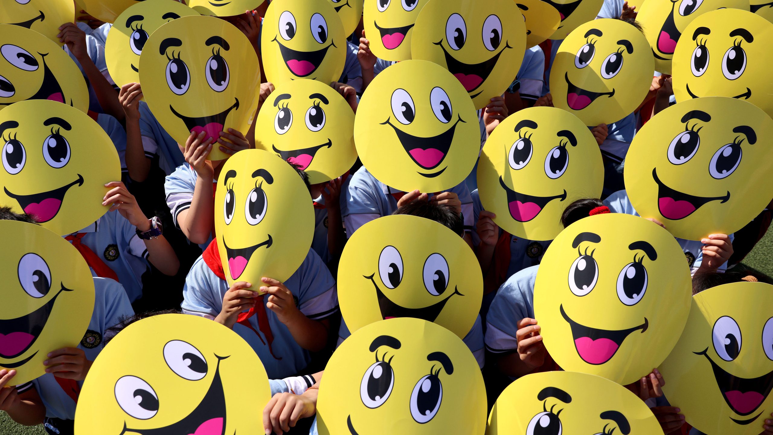 Want to improve your mood and your health? Smile more often, experts suggest — FOX 9, Maplewood Health news
