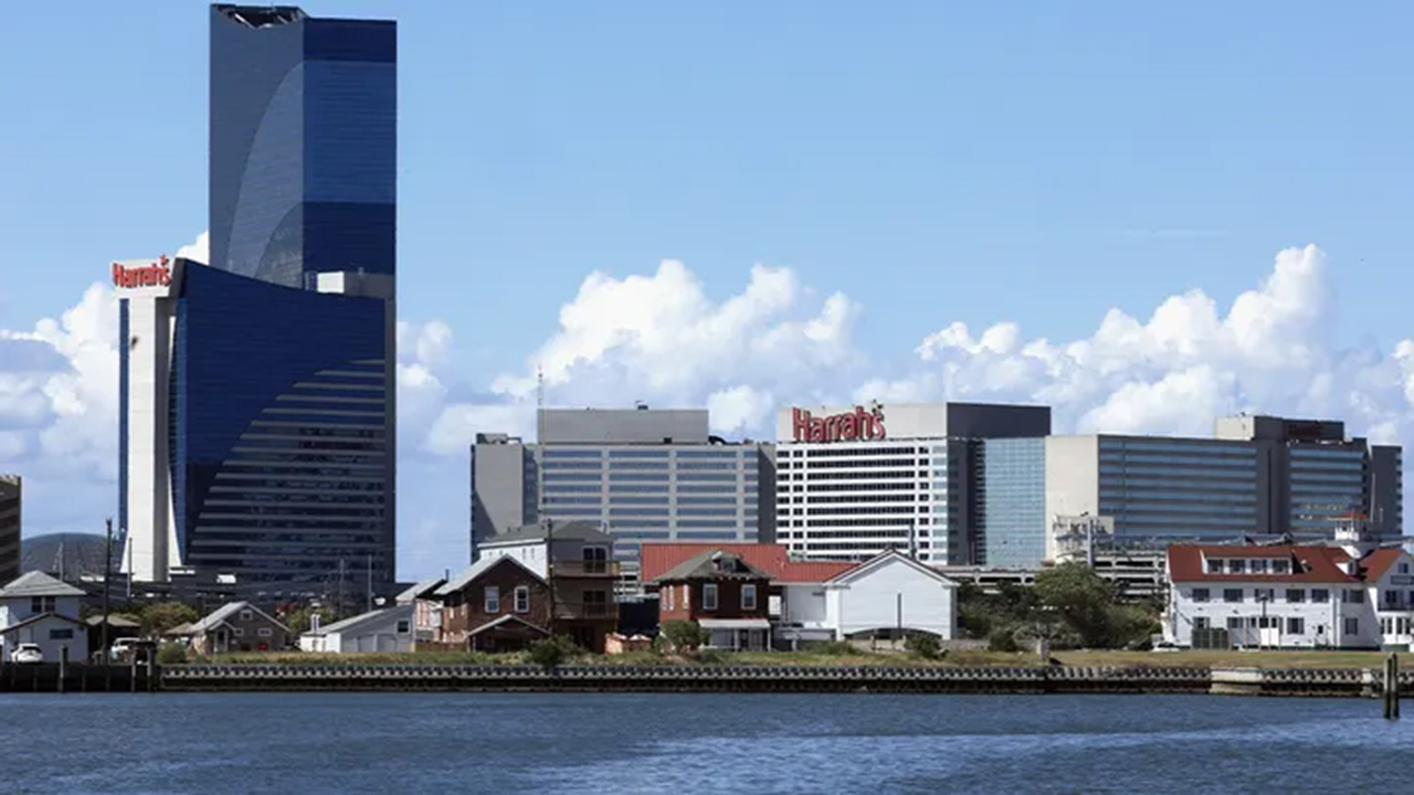 Middle school teacher arrested in alleged prostitution scheme at casino hotel — Maplewood Schools news