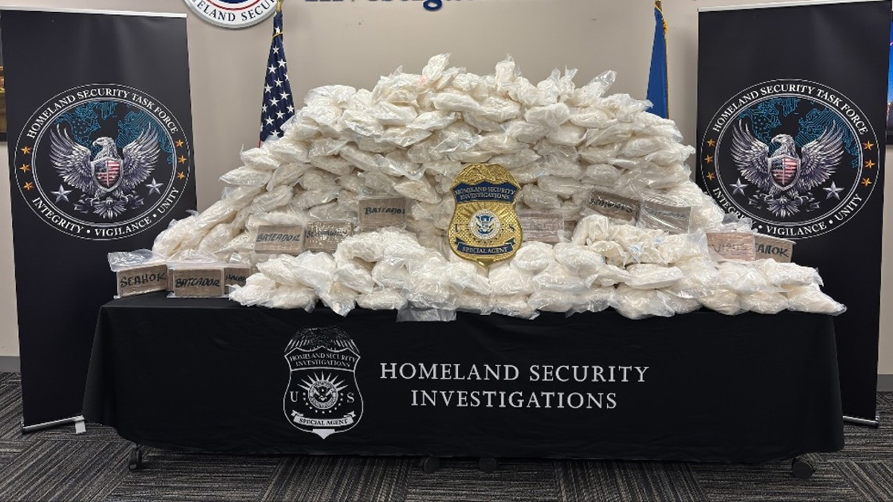 Routine traffic stop leads to major drug bust with over 700 pounds of meth and fentanyl found in vehicle — FOX 9, Maplewood Community news