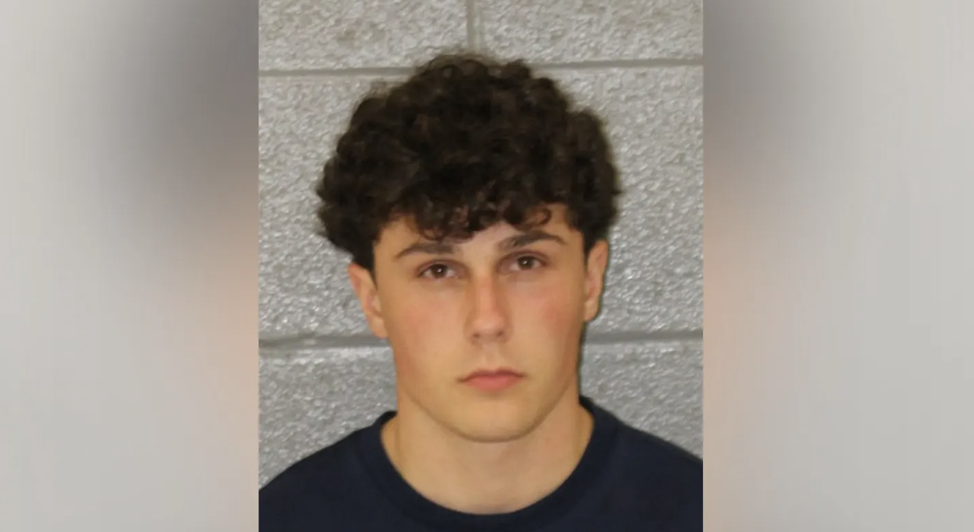 Secret sex video rocks University of North Carolina at Charlotte fraternity, 1 arrested: Police — FOX 9, Maplewood Schools news